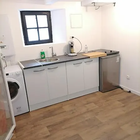 Apartamento Aménagé En Sous Sol *
